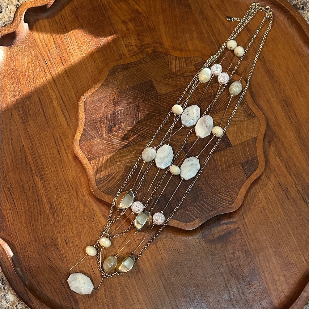 1946 4 STRAND GOLD TONE NECKLACE